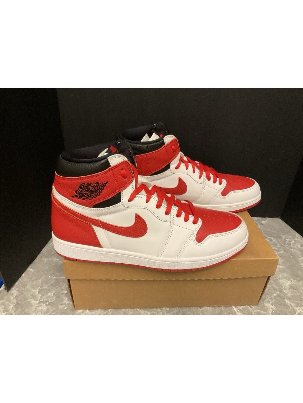 New! Mens Nike Air Jordan 1 Retro High OG Heritage White/Red/Black Shoes. SZ 14